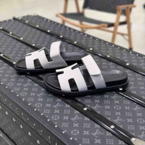 Hermes Chypre Sandals