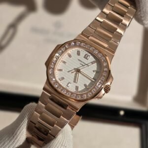 Patek Philippe Nautilus ref 5723/1R-001 Rose Gold